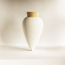 Load image into Gallery viewer, Hydrating Olla in Pure White by Pepin
